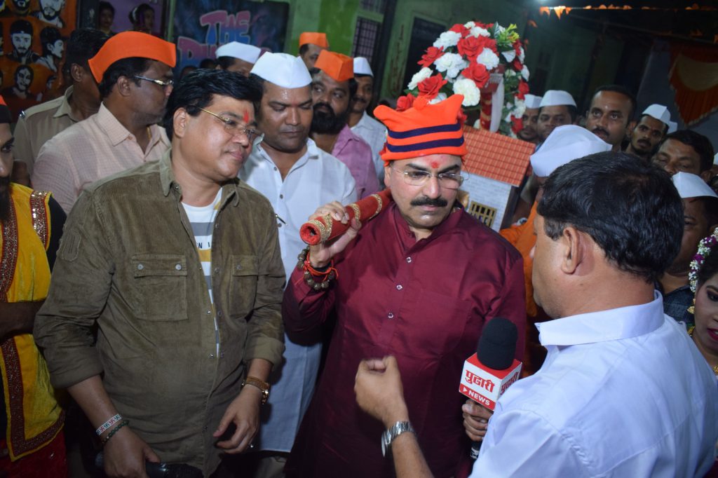 धारावीच्या पुनर्विकासासाठी खा.राहुल शेवाळे यांच्या उपस्थितीत दिगंबर नाईक यांचे मालवणी गाऱ्हाणे