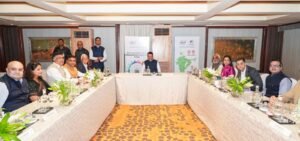 संपन्न महाराष्ट्रासाठी पायाभूत सुविधांचे निर्मिती प्रकल्प गतीने पूर्ण करावेत  – मुख्यमंत्री देवेंद्र फडणवीस