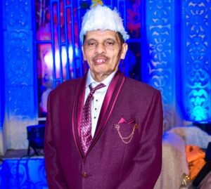 कै.एकनाथ दत्तात्रेय सुर्यराव यांच्या जयंतीनिमित्त अन्नदान व मोफत औषध वाटप