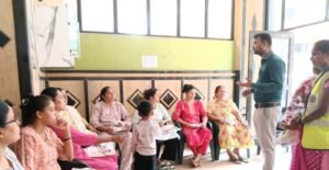 सोसायट्या व संस्थांमध्ये जाऊन घनकचरा व्यवस्थापन नवीन नियमावलीचे माहिती प्रसारण