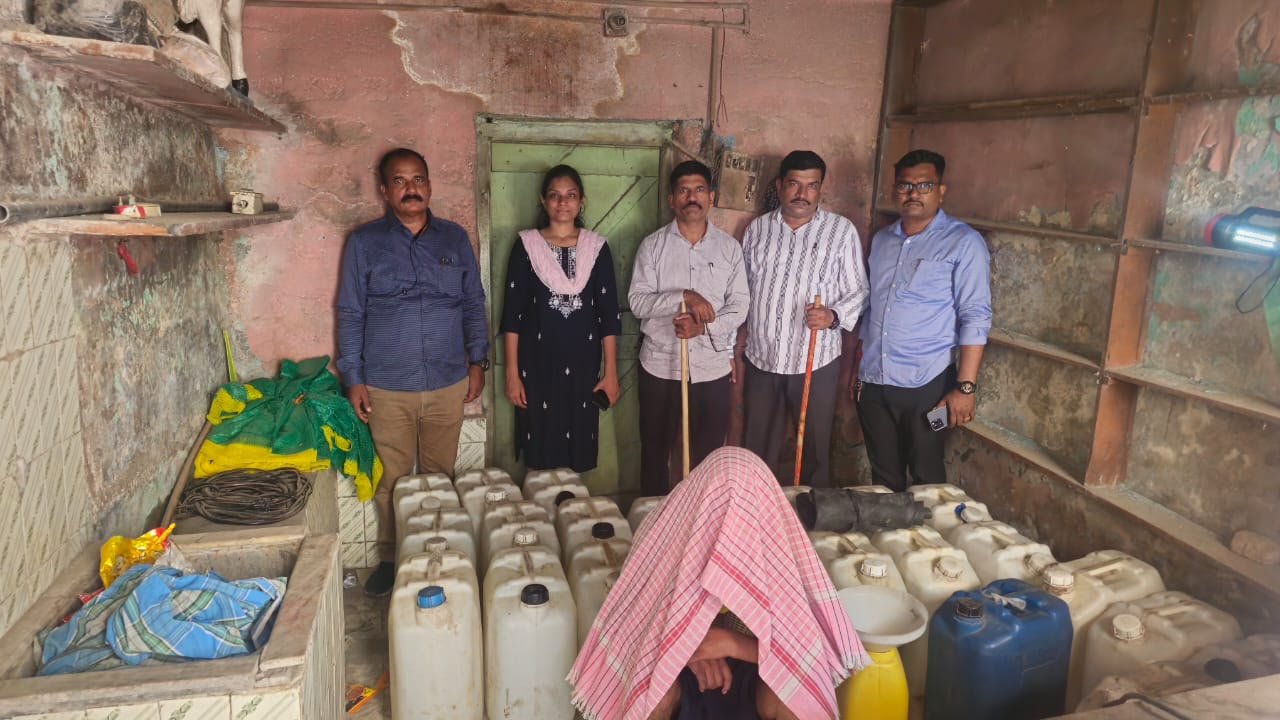 हातभट्टी विरोधी मोहिमेला वेग, दीड कोटीचा मुद्देमाल जप्त