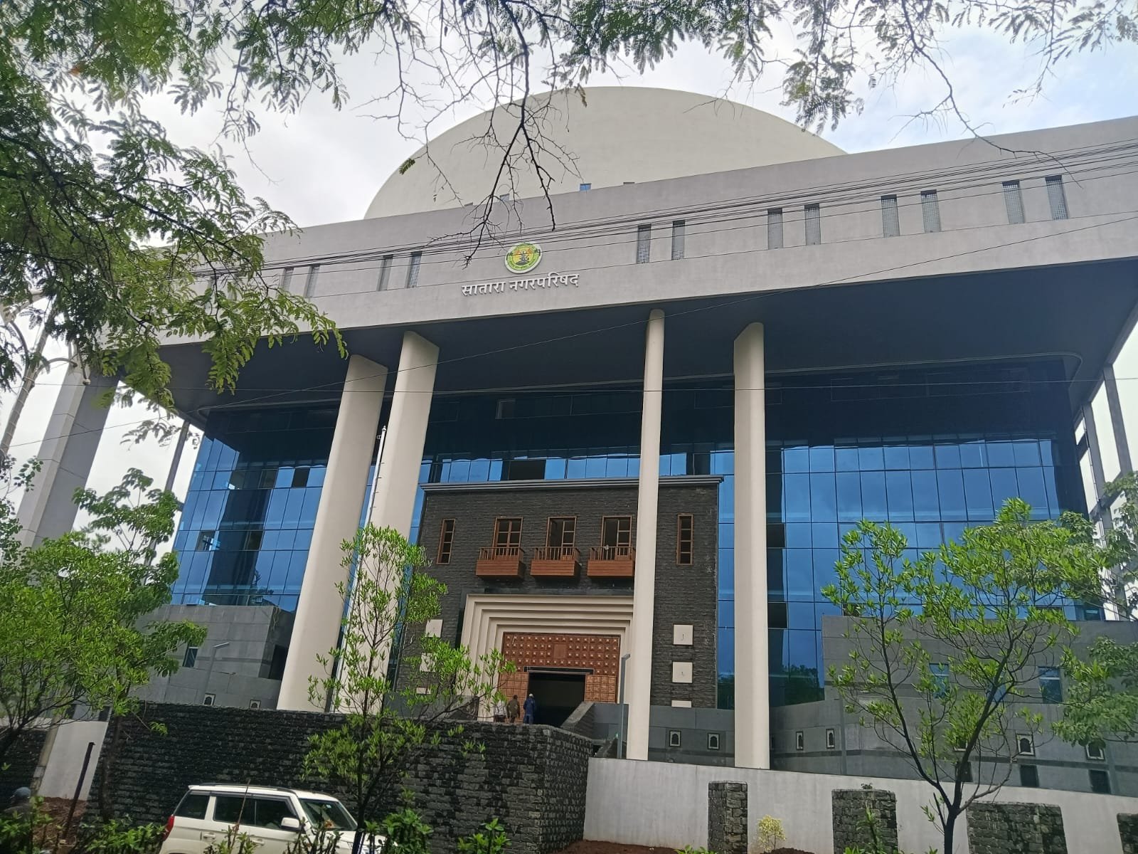 दिमाखात उभी सातारा नगरपरिषदेची नवी प्रशासकीय इमारत; काम अंतिम टप्प्यात