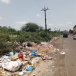वारुंजी फाटा, कराड : राष्ट्रीय महामार्गालगत कचऱ्याचे साम्राज्य; संबंधित विभाग झोपेत?