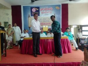 विवेक-दीप पुरस्काराने’ साहित्य कला क्षेत्र व सा.आम्ही मुंबईकर चे संपादक प्रमोद सूर्यवंशी यांचा गौरव