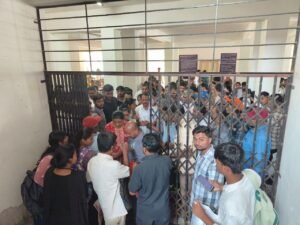 जातीच्या आंदोलनात न दिसणारे जात पडताळणीच्या मुद्द्याबाबत जागृत….