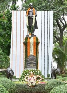 लोकमान्य टिळक यांच्या समाधी स्थानी झेंडावंदन ; २३ जुलै रोजी महापौर आणि आयुक्त करणार अभिवादन