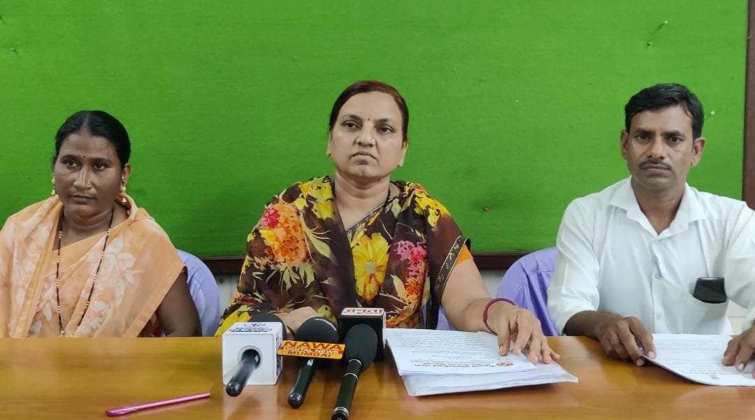 कोळी समाजाच्या प्रलंबित मागण्यांबाबत राज्यपालांकडे हस्तक्षेपाची मागणी