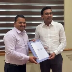 तमिळनाडूतही मुख्यमंत्री वैद्यकीय सहायता निधी कक्ष उभारण्याबाबत सकारात्मक चर्चा; आरोग्यदूत मंगेश चिवटे यांची आरोग्यमंत्री डॉ. के. जी. अरुणराज यांच्याशी सदिच्छा भेट
