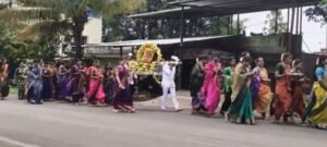 आषाढी एकादशीनिमित्त घोगावमध्ये वृक्षदिंडी; ‘झाडे लावा, झाडे जगवा’चा संदेश