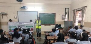 सफाई अपनाओ, बिमारी भगाओ अभियानात विद्यार्थी सहभागातून कचरा वर्गीकरण व जलसंचयन संदेश प्रसारण