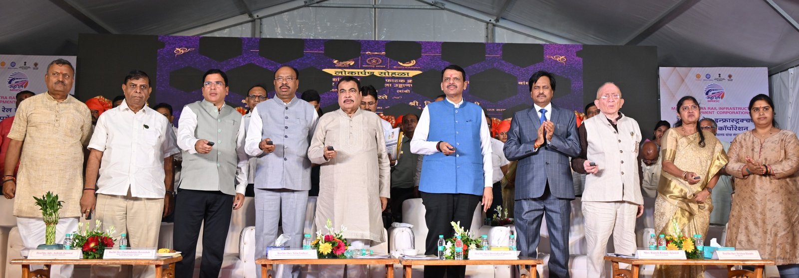 रेल्वे फाटक मुक्त महाराष्ट्र करण्यासाठी येत्या  तीन वर्षात 145 रेल्वे उड्डाण पुलाचे बांधकाम  -मुख्यमंत्री देवेंद्र फडणवीस