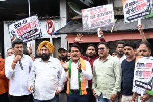 ‘वंदे मातरम्’च्या सन्मानासाठी भाजयुमोचे आंदोलन; मुंबईतील सहाही जिल्ह्यांत सामूहिक गायन