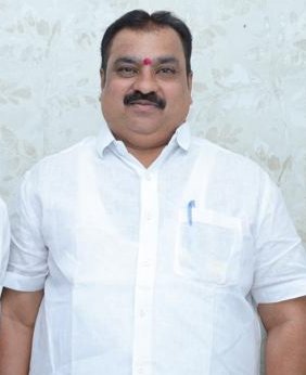 दुष्काळग्रस्तांना ५ हजारांची मदत म्हणजे शेतकऱ्यांची थट्टाच; कराडचा दुष्काळ यादीत समावेश काँग्रेसच्या आंदोलनाच्या रेट्यामुळेच – बाबुराव पवार