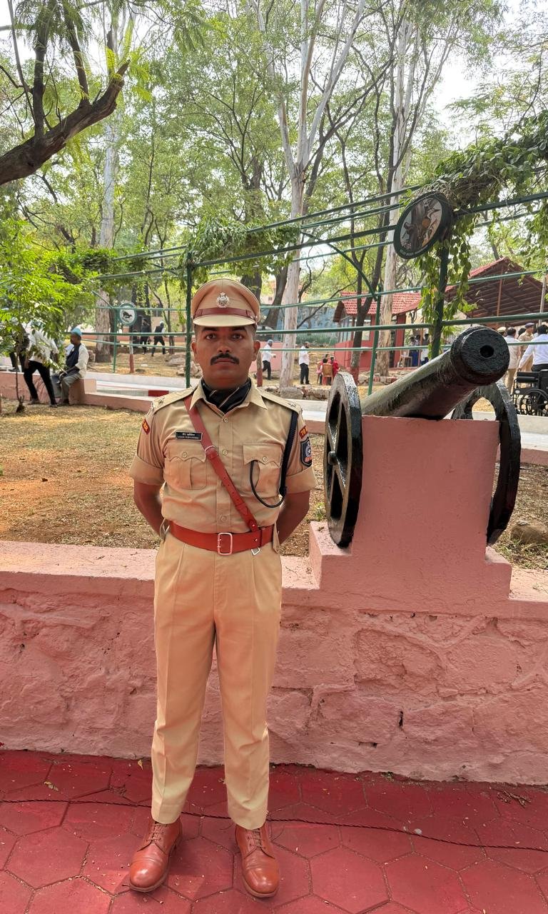 बेस्ट कर्मचाऱ्यांच्या कुटुंबातील ऋषिकेश वीर यांची IPS पदाला गवसणी! सानपाड्याच्या ऋषिकेश वीर यांचे हैदराबाद येथे खडतर IPS प्रशिक्षण यशस्वीरीत्या पूर्ण