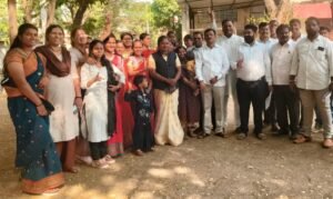 सातारा पुरवठा शाखेत सुरक्षा सहाय्यता तक्रार निवारण मदत कक्षेच्या कार्यकर्त्यांच्या आंदोलन