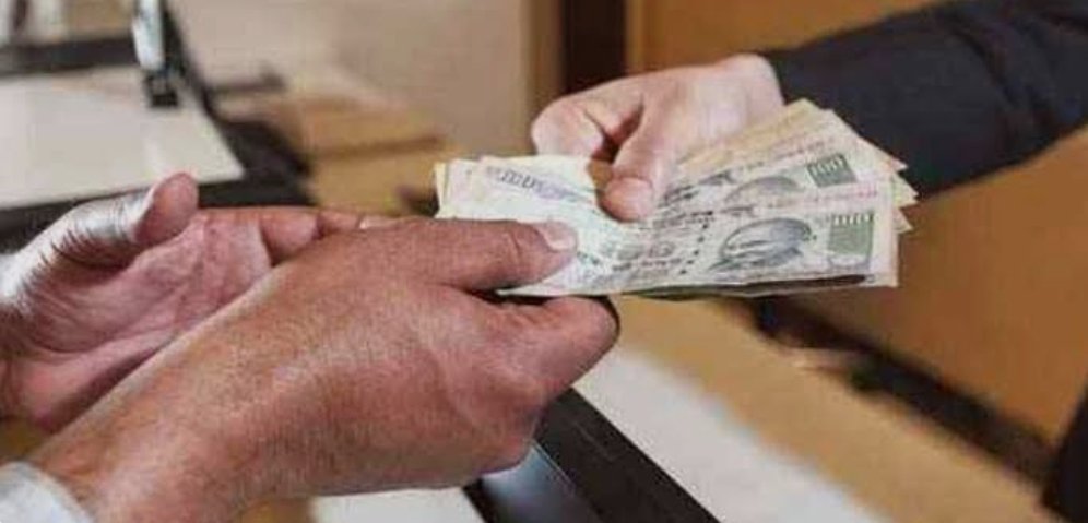 दुष्काळी परिस्थिती माण तालुक्यात पुरवठा खात्यात भ्रष्टाचाराचा सुकाळ